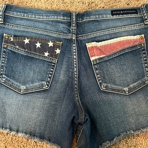 ROCK & REPUBLIC Hula Patriotic Jean Shorts 12